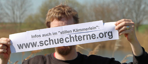 Foto mit intakt-Werbebanner